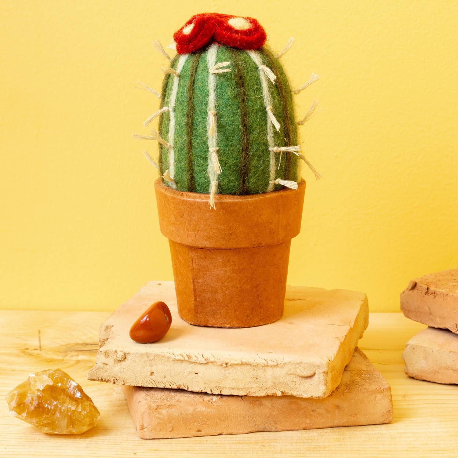 dZi Handmade - Wholesale Kunstplant - Kleine vat cactus1