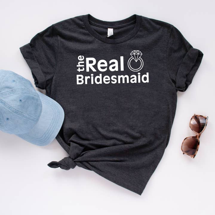 Real Bridesmaid Shirt för wholesale av Bella Bean Studios