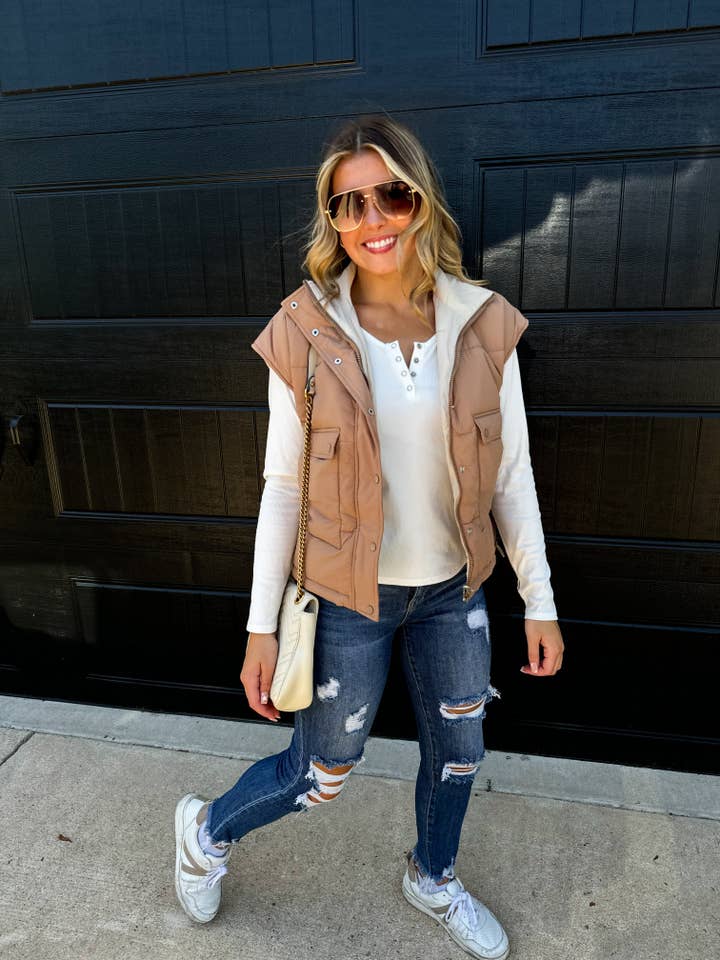 BLAKELEY - Wholesale Outerwear Vest - Women's - MADDOX REVERSIBLE PUFFER VEST9