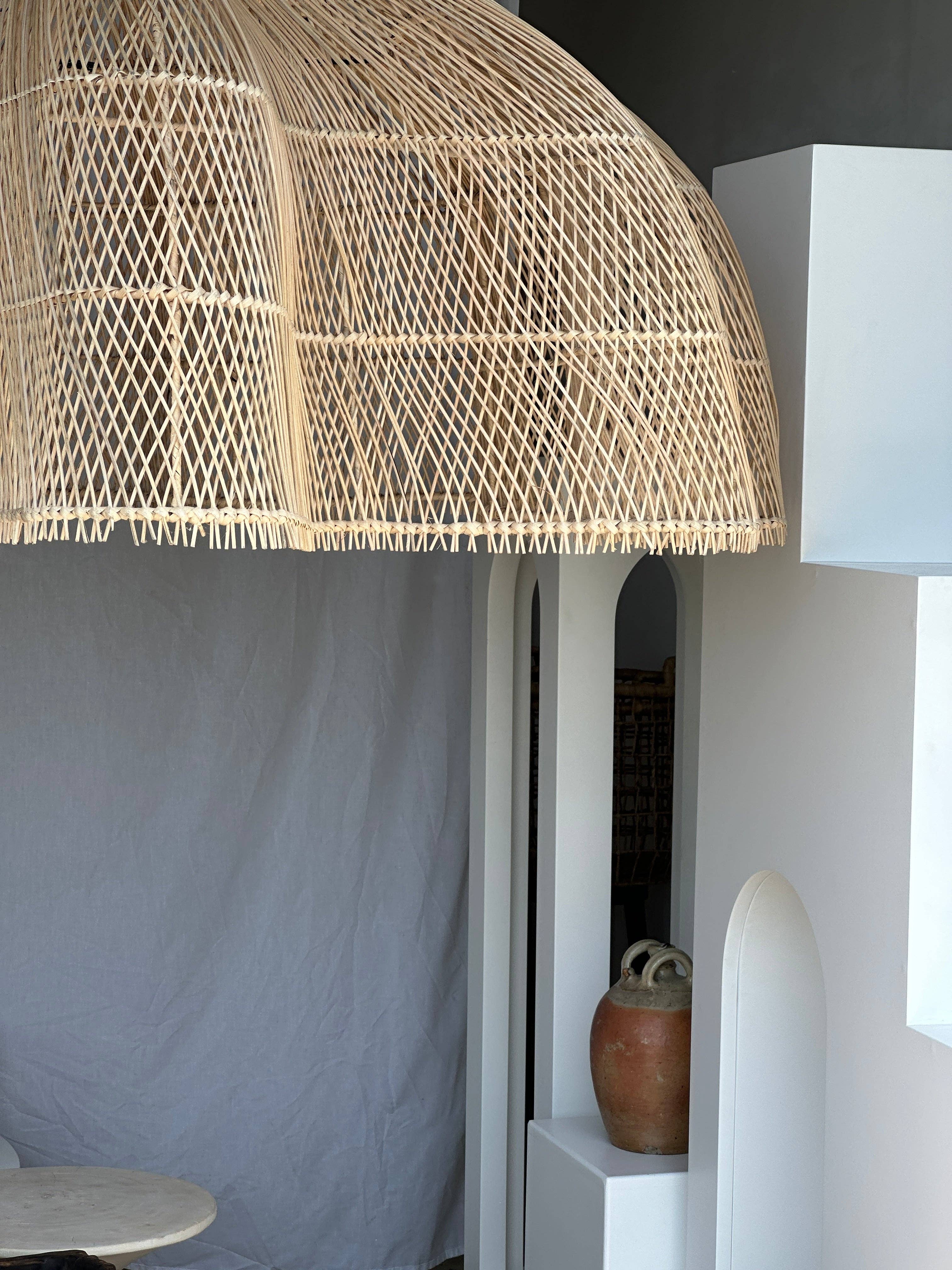 Office Objets - Wholesale Chandelier/Hanging Light - Immense rattan suspension in the shape of a flower, tulip, corolla H:1m; D:1m50109