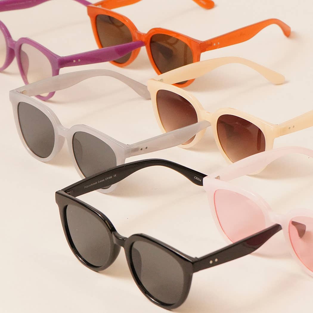  ASSORTED COLOR Women's Polarized Round Sunglasses for wholesale on Faire1