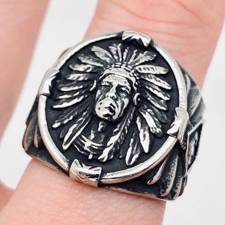 Indisk ring i rustfrit stål til mænd - MJ/MR for engroshandel hos Mio Queena