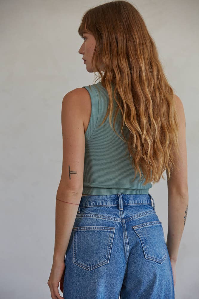 By Together – Großhandel Strickoberteil – Damen – By Together nahtloses, geripptes Strick-Top mit Rundhalsausschnitt und ärmellos7