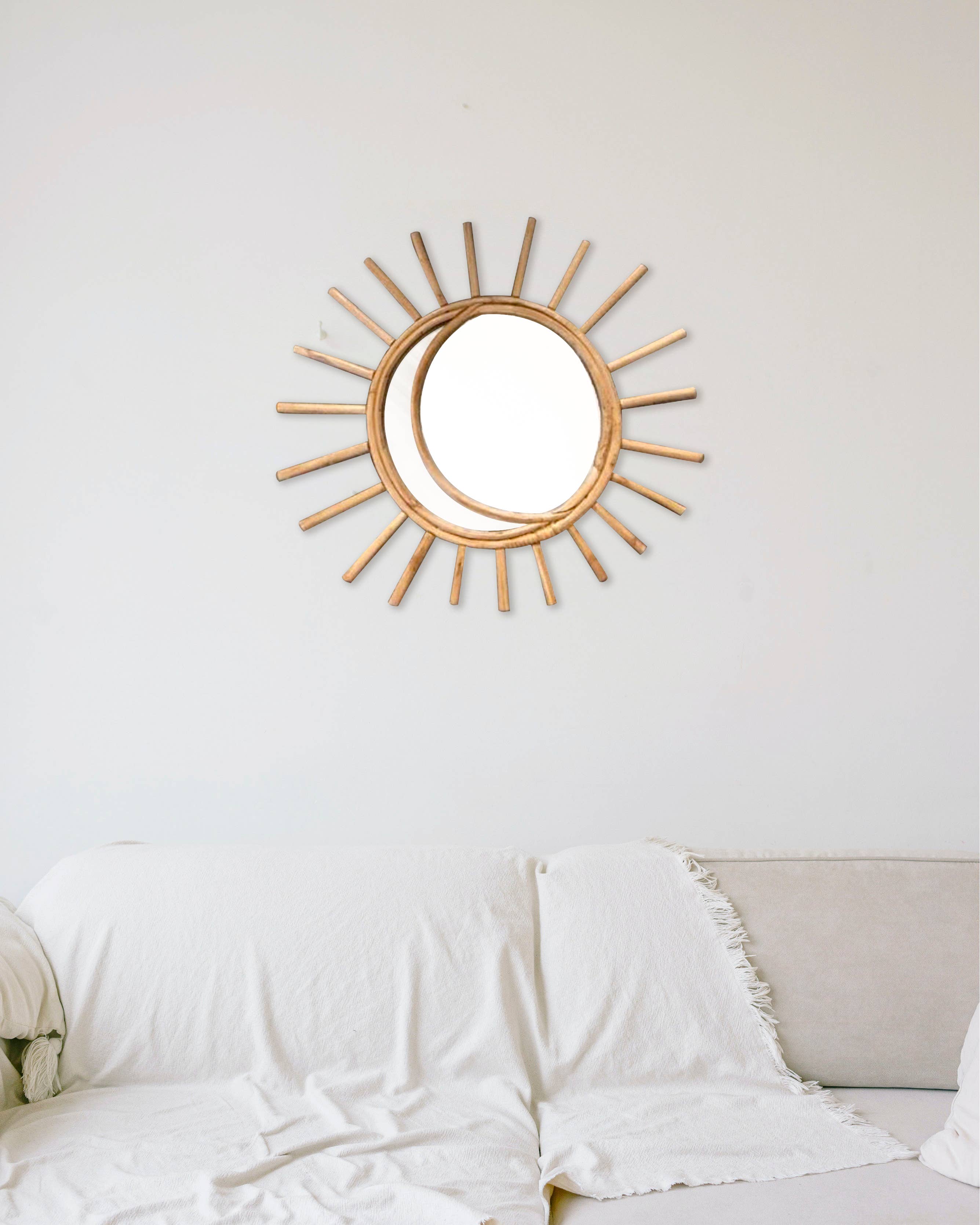 Tiramisu - Wholesale Muurspiegel - Handgemaakte boho spiegel in zonvorm van rotan, 63,5 cm3