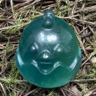 Poussin de Pâques dans un Œuf - Fluorite Verte pour la vente par Crystal Deal· Wholesale