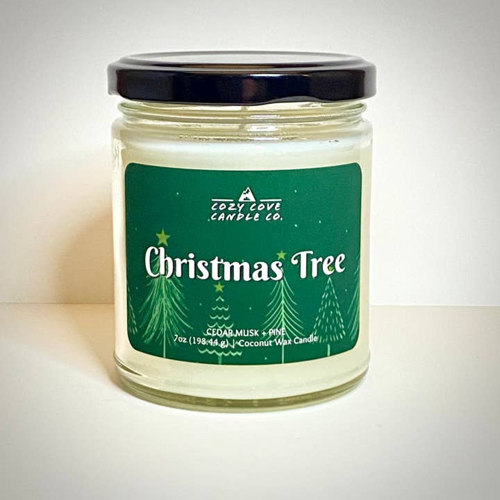 Árbol de Navidad | Vela de cera de coco de lujo de 7 onzas para venta al por mayor de Cozy Cove Candle Co LLC