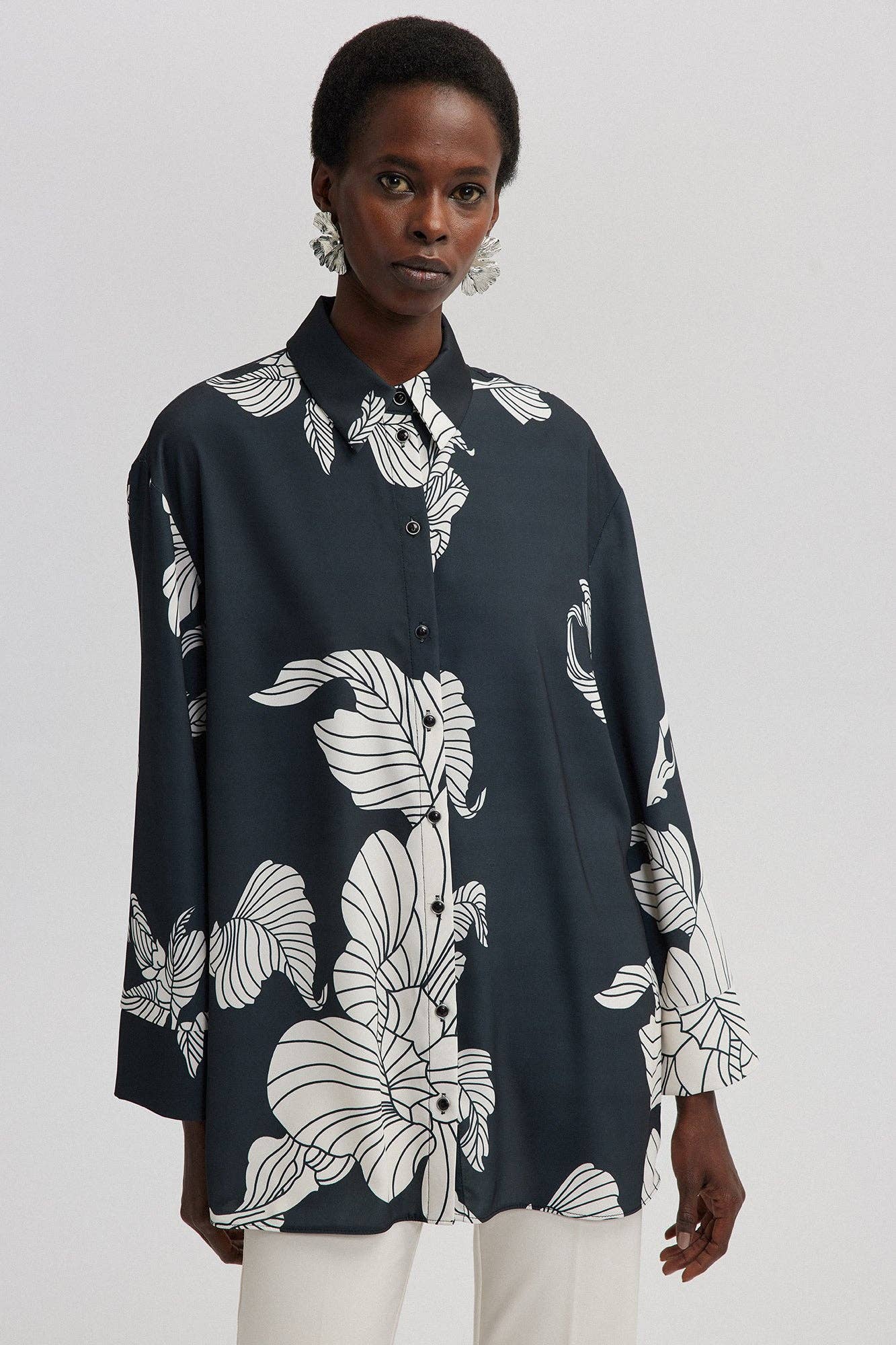 Siyah PATTERNED SATIN SHIRT for wholesale on Faire4