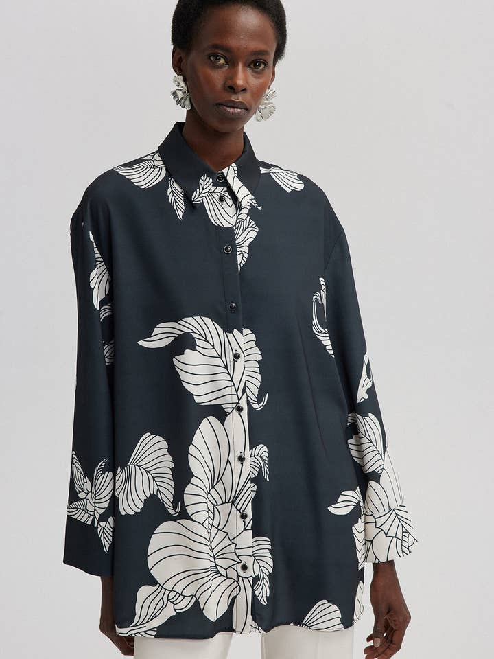 GEMUSTERTE SATINBLUSE für den Großhandel von Touché Privé EU