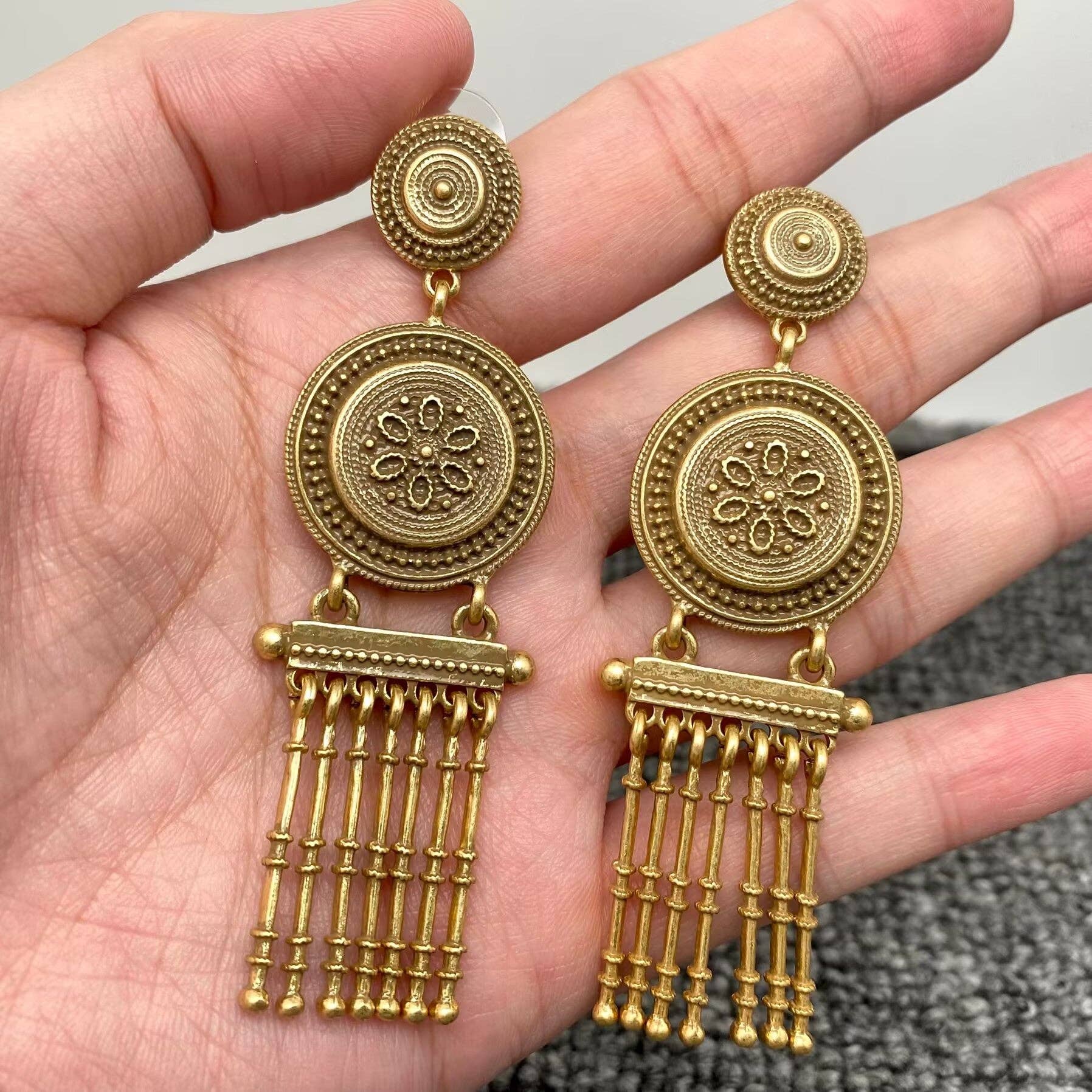 Mio Queena - Wholesale Dangle Earrings - Vintage Bamboo Shape Metal Fringe Alluvial Golden Earrings0