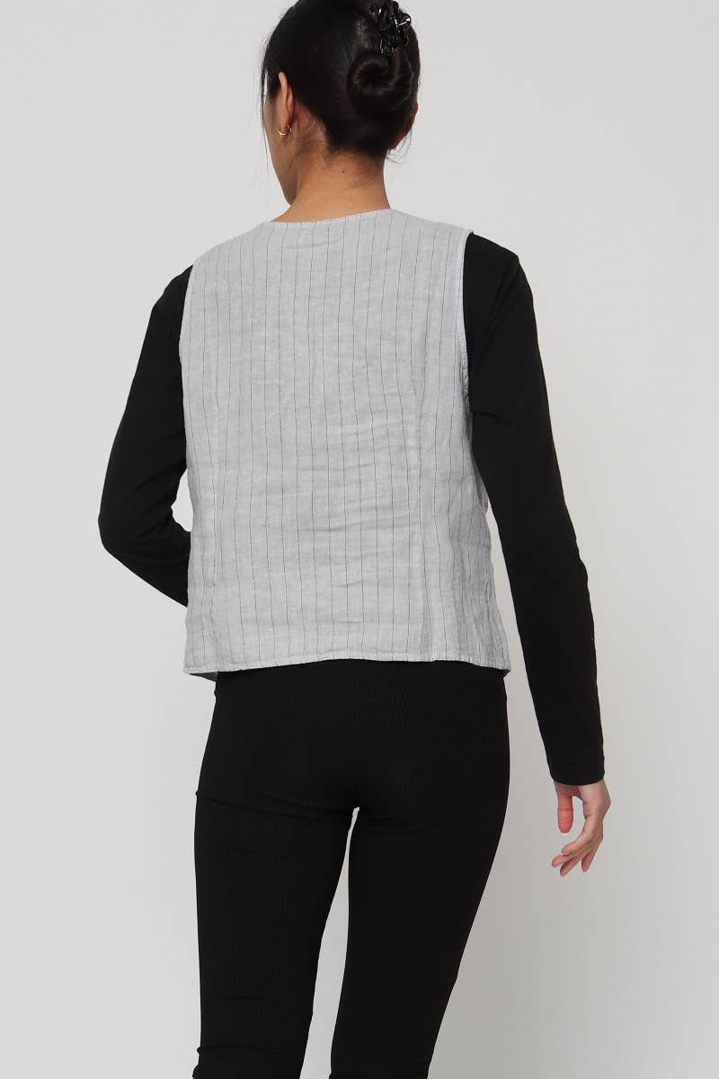 LÉA & LUC - Wholesale Button Down Shirt - Women's - Sleeveless shirt in 100% Linen REF. 517021