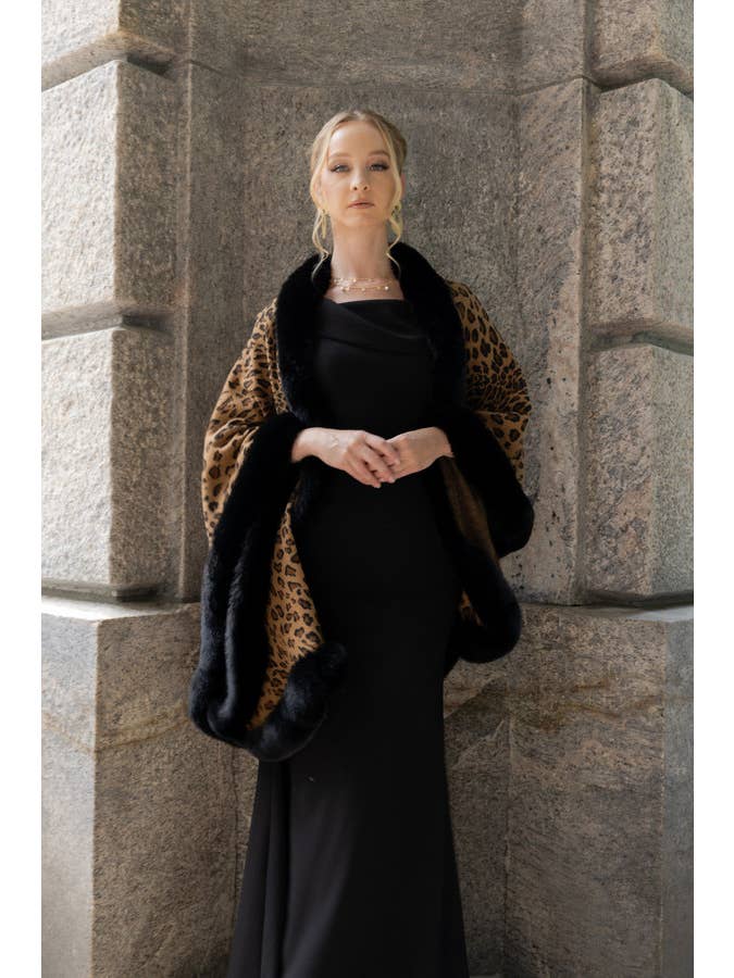 SAACHI - Wholesale Kimono - Women's - Faux Fur Cheetah Party Kimono13