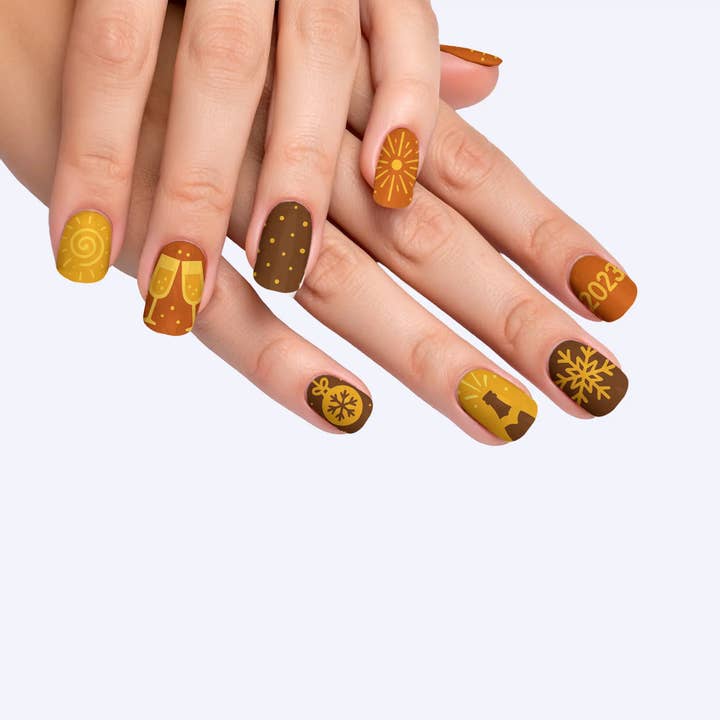 Ongles Press-On Célébration du Nouvel An Éclat Doré Gala pour la vente par FYNE BODY