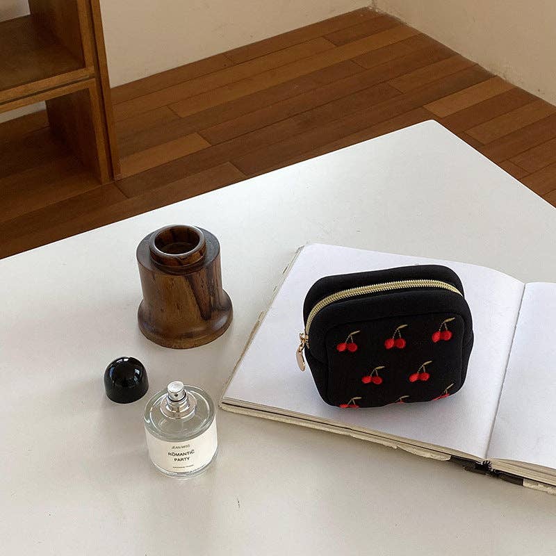 Dipped Shop - Vendita all'ingrosso Borsa per trucchi/cosmetici - Borsa cosmetica quadrata Cherry Sweet DPCB144