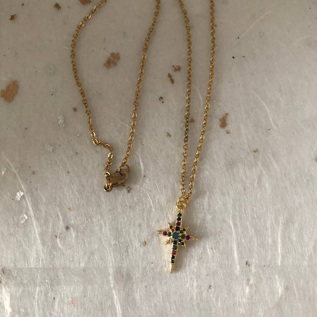 Roshni Desai & Things - Wholesale Halskettinghanger - Gouden zirkonia ketting 18" gerhodineerd CZ North Sta2