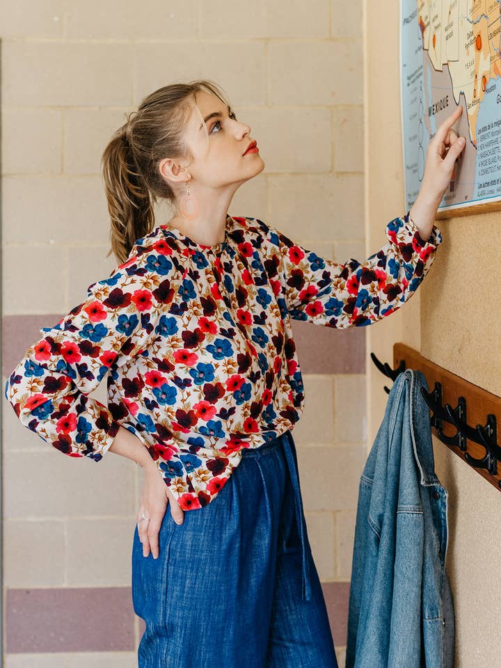 Sewing pattern - Alouette blouse for wholesale by COUSETTE