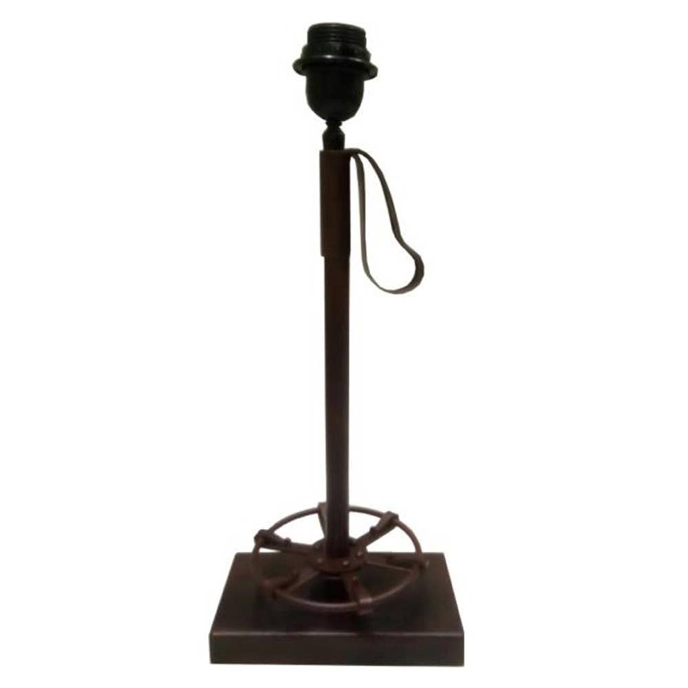 LES SCULPTEURS DU LAC - Wholesale Accent/Desk Lamp - Ski stick lamp base1