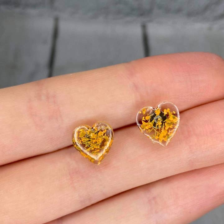 Pressed flower heart stud earrings - orange for wholesale by Panya Jewellery