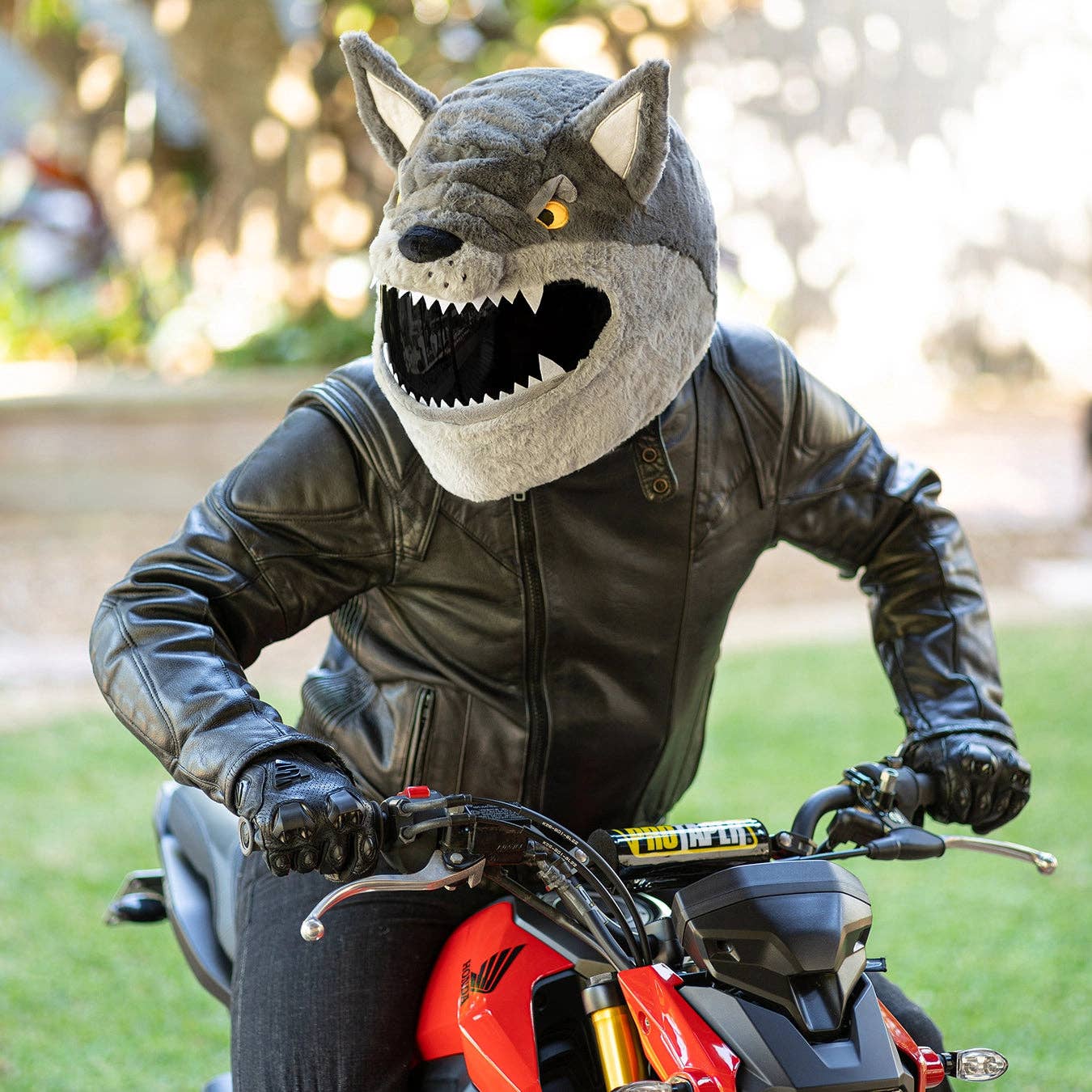 Moto Loot - Wholesale Costume - Unisex - Motorcycle Helmet Cover - Wolf3