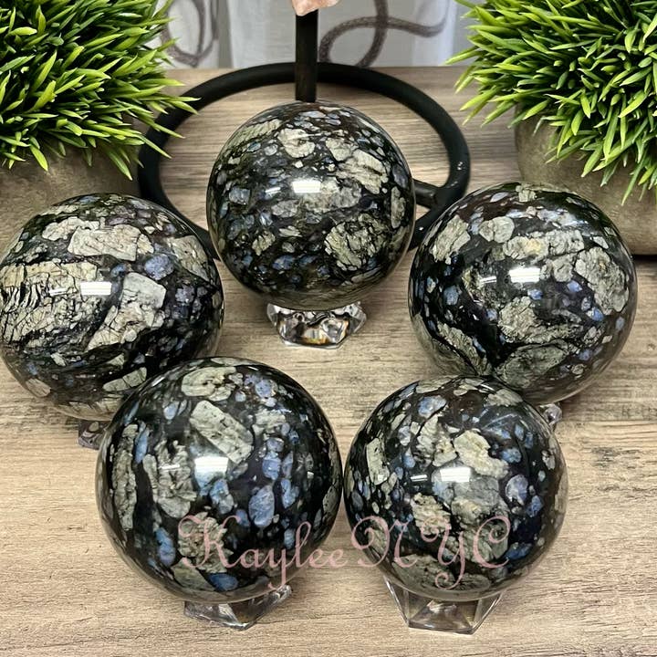 KayleeNYC – wholesale Spiritual stone/crystal – 5-6 PCs Natural Blue Que Aka Llanite Spheres Crystal healing