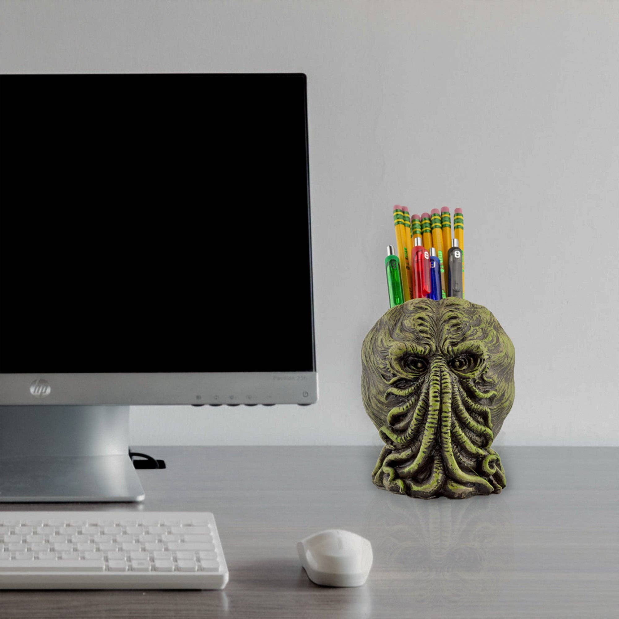 Kurated Korner – wholesale Plant pot – Toy Vault Cthulhu Resin Planter Pot10