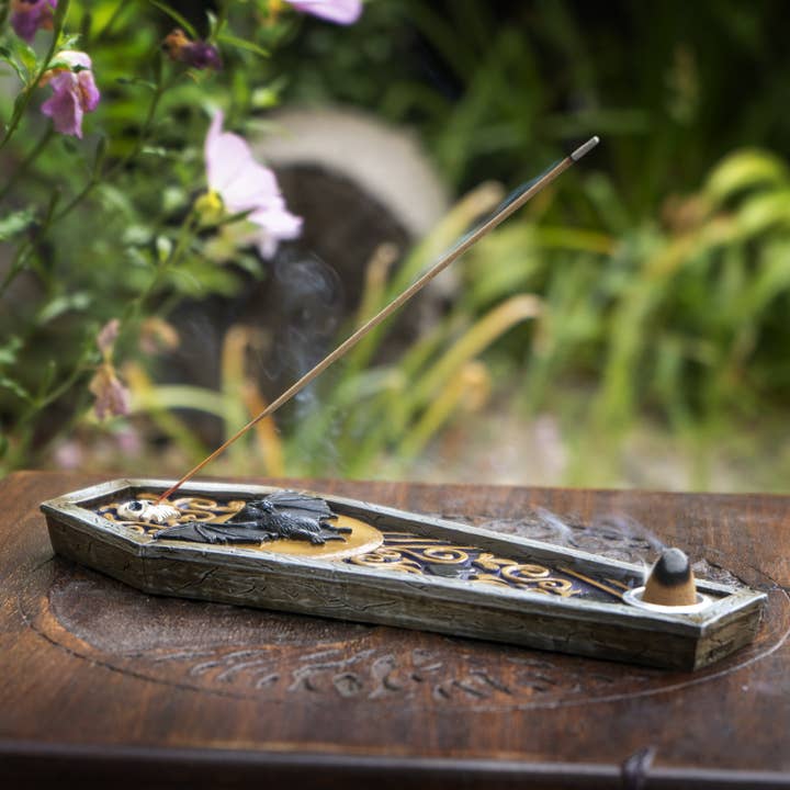 Pacific Trading - Vendita all'ingrosso Portaincensi - Bruciatore di incenso a forma di bara di pipistrello vampiro gotico6