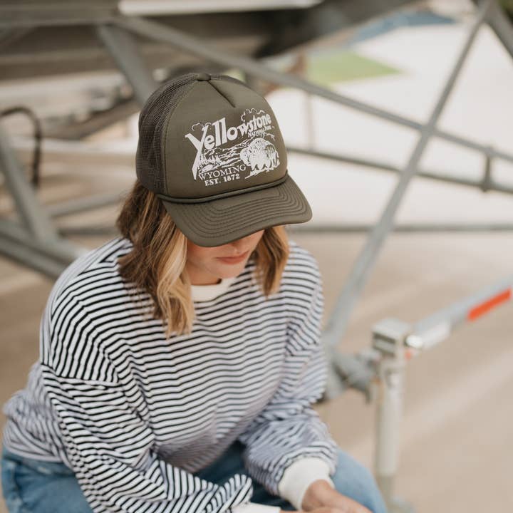 Hey Jude Graphic Tees – Engroshandel Trucker hat - Dame – Yellowstone Truckerhat2