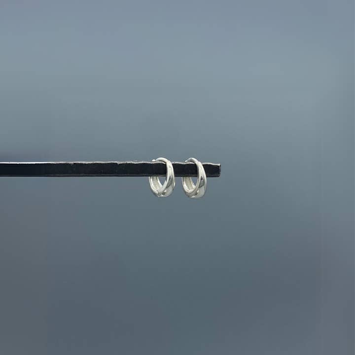 Mini avsmalnande clicker-huggies för wholesale av Something Silver