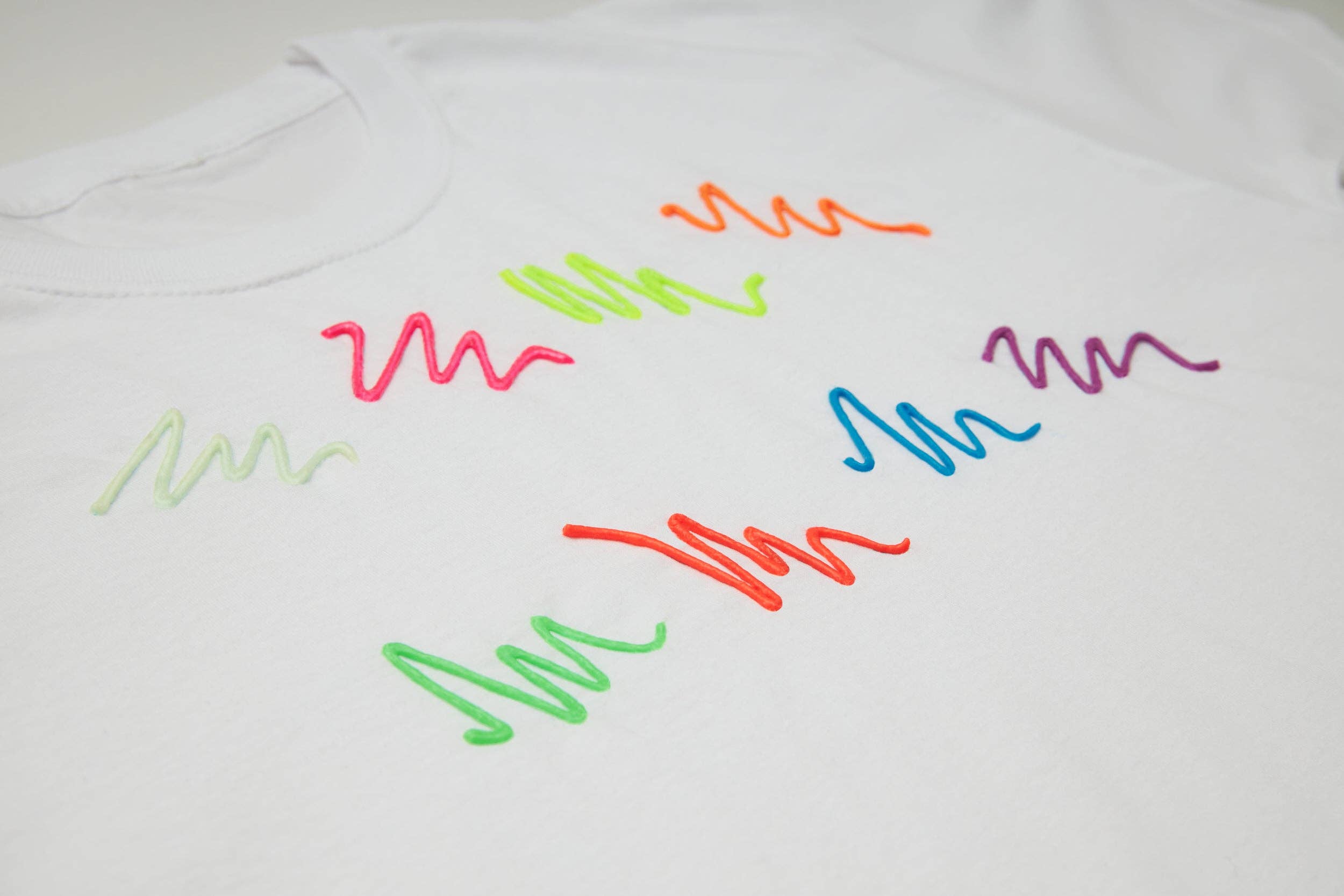 Moon Makeup - Wholesale Fabric Paint - Glow in the Dark 3D Fabric Paint9