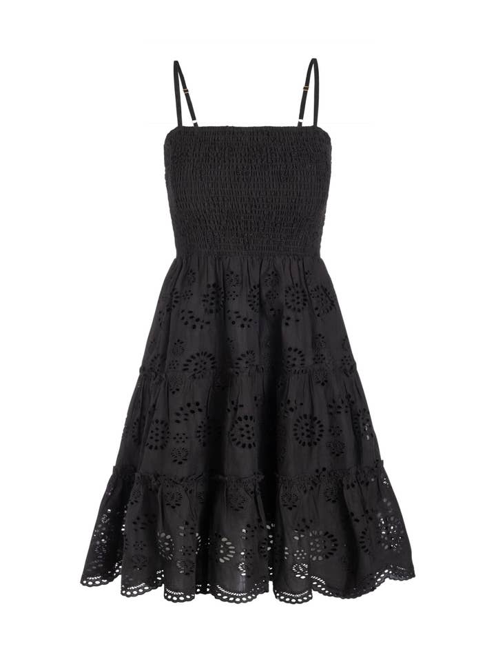 Robe Hannah en broderie anglaise noire pour la vente par Change of Scenery