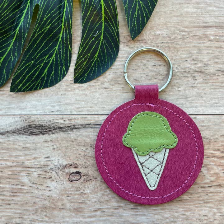 Llavero Ice Cream Cone, llavero de piel auténtica para venta al por mayor de Mally Designs