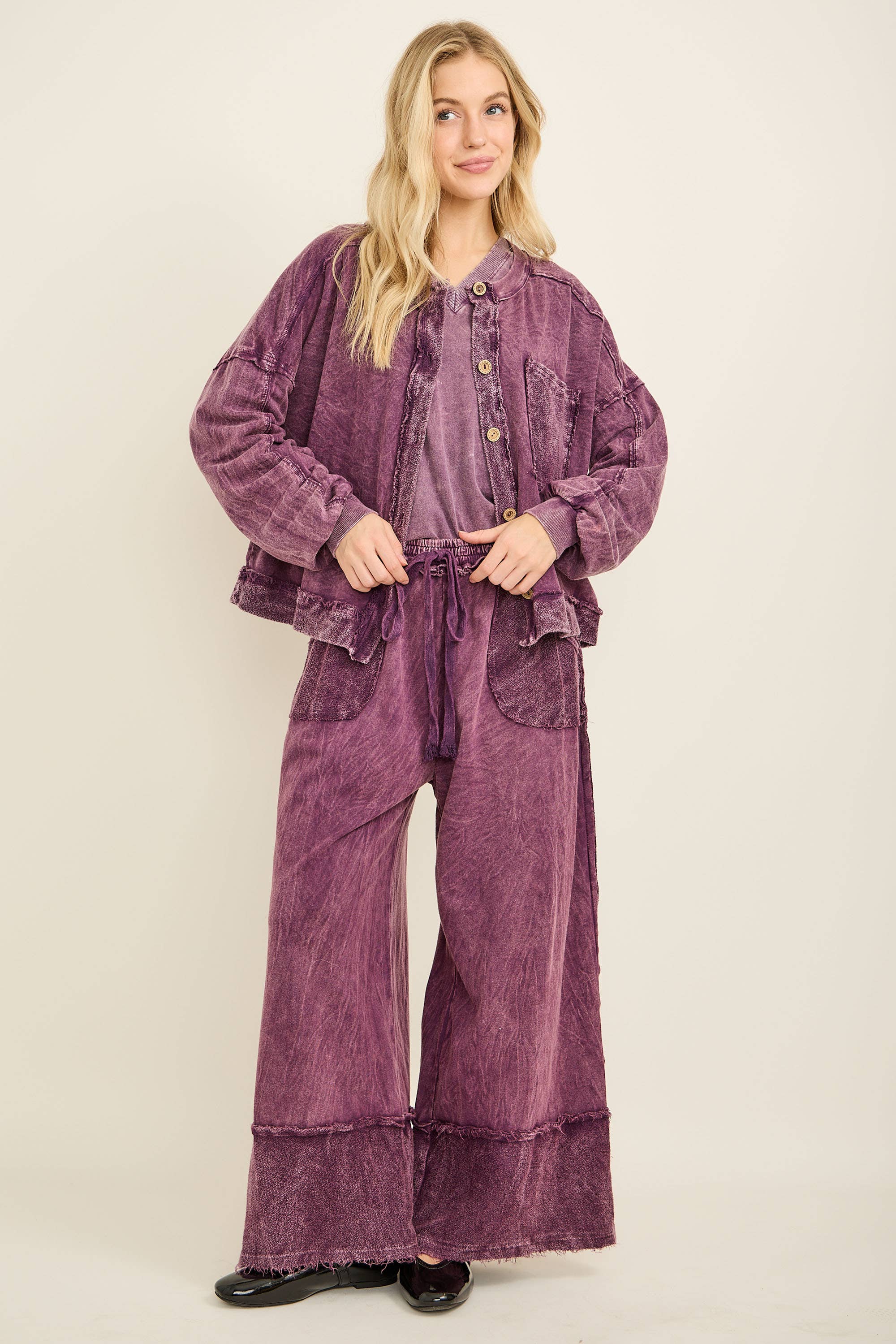 J.Her - Vente Pantalon – femme - Pantalon large MineralWash avec ourlet brut et détails effilochés HP55366