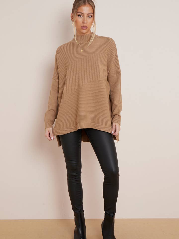 Pull à col montant côtelé camel pour la vente par Aftershock London