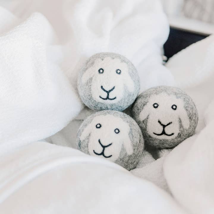 Mama Moon Boutique LLC - Wholesale Dryer Balls - "Smiling Sheep" Hand-Felted Dryer Balls Bulk 15 balls