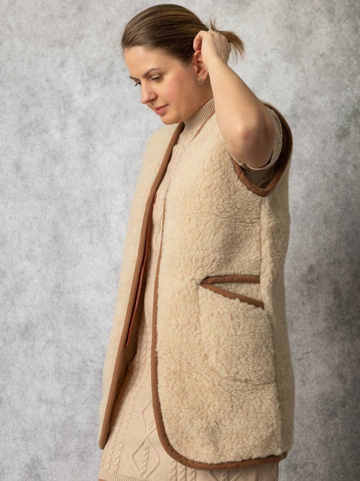 HomieeStudio – wholesale Outerwear Vest - Women’s – Long Beige Wool Gilet1