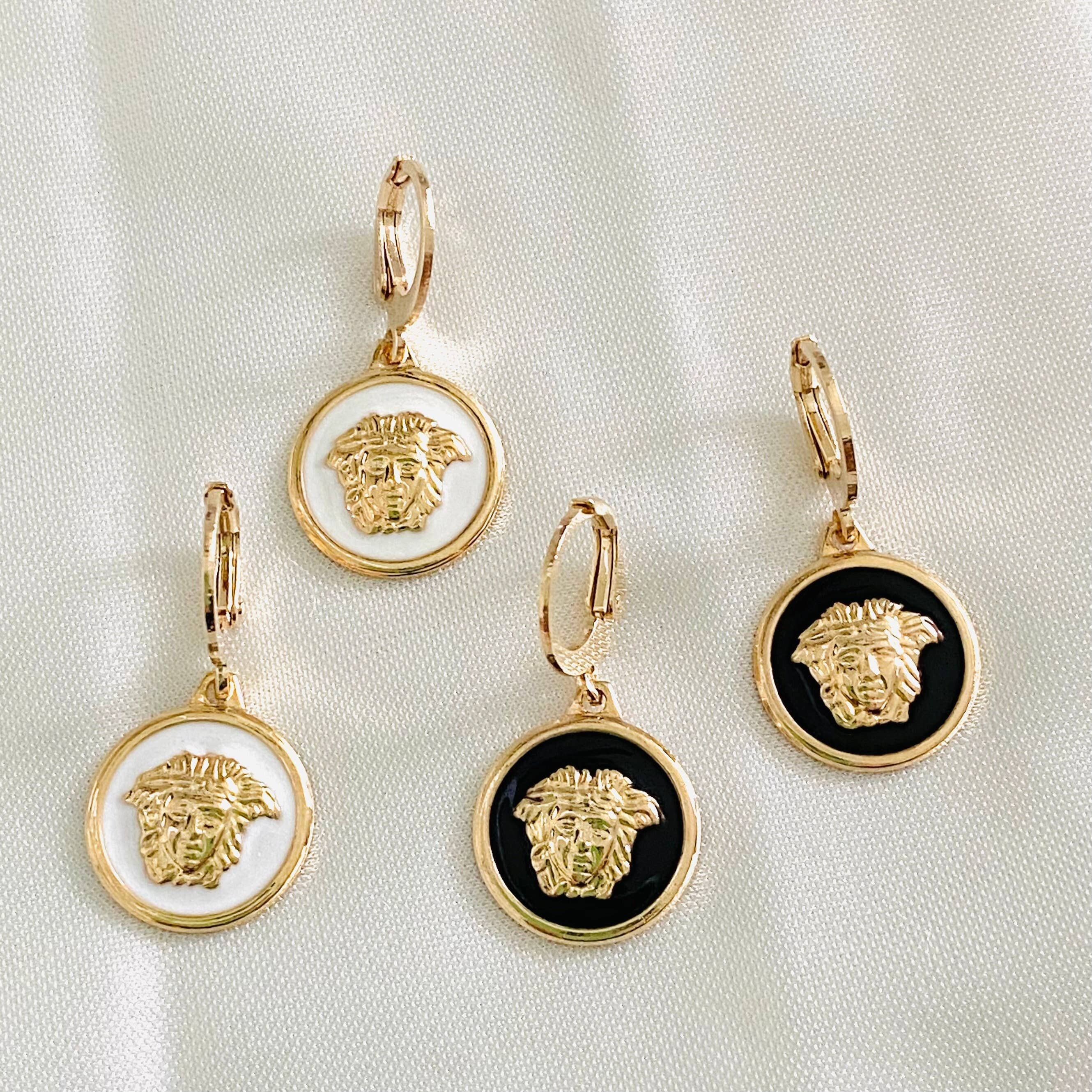 Housegoldjewelry - Venta al por mayor Pendientes colgantes - Joyas Medusa, pendientes con forma de moneda, pendientes de medusa, estilo griego0