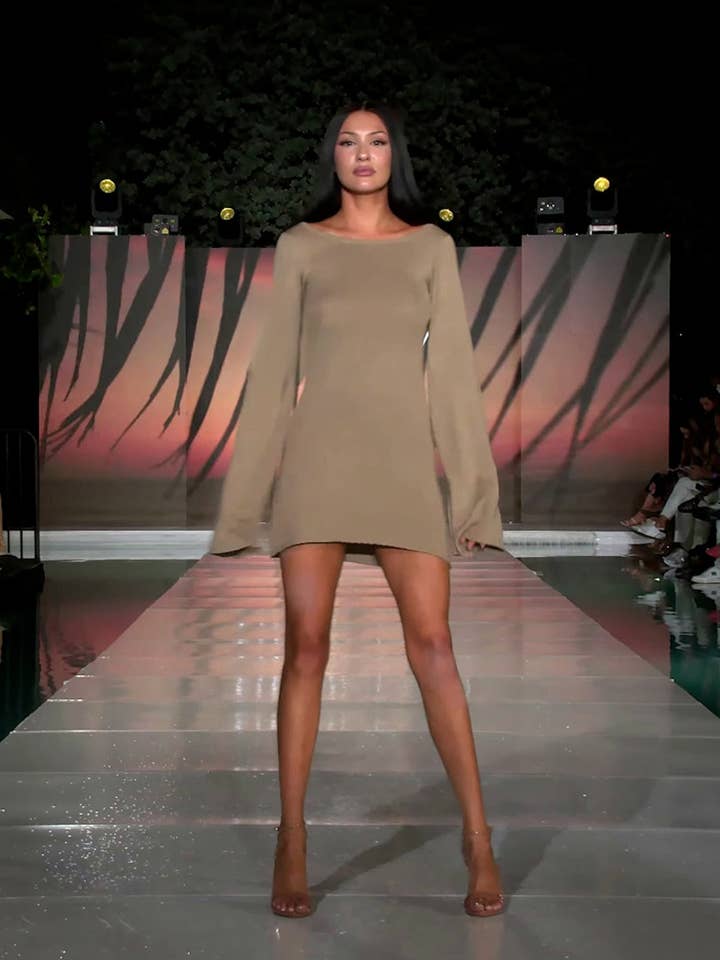 Luna Klänning Brun för wholesale av Marlina Boutique