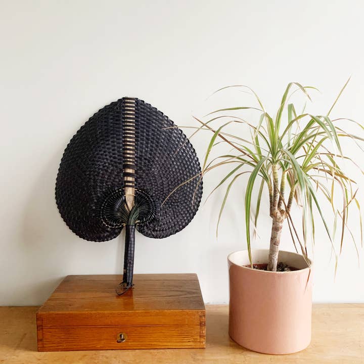 Jak Jak Home – wholesale Wall Accent – Bamboo Handwoven Fan Black1