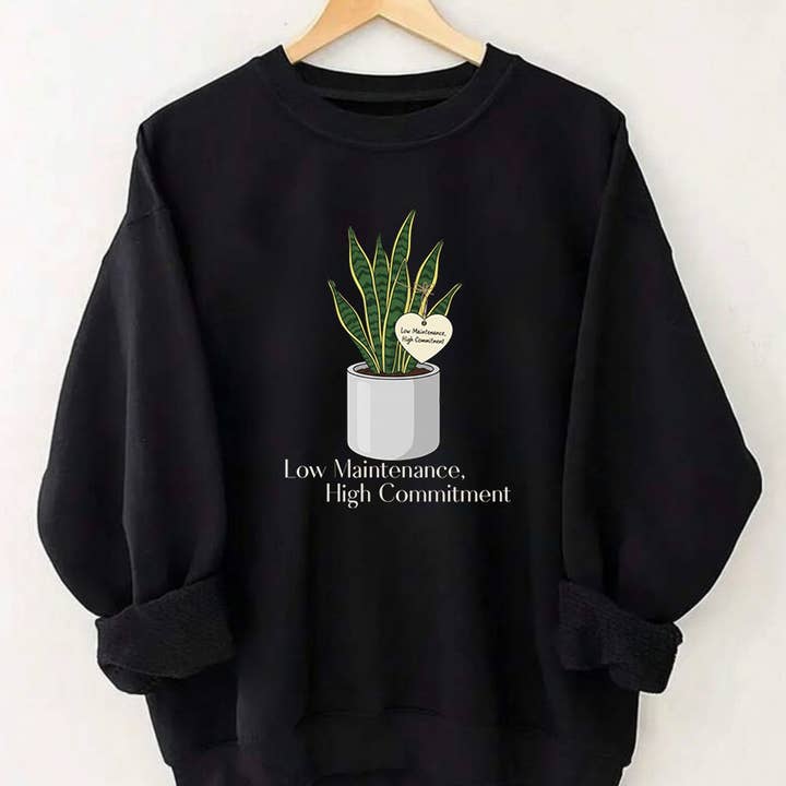 Sudadera de bajo mantenimiento y alto compromiso, regalo para amantes de las plantas en San Valentín, sudadera de cuello redondo con planta serpiente, suéter divertido para mamás de plantas. para venta al por mayor de Plant Scouts