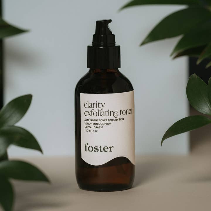 Tonique exfoliant Clarity pour la vente par Foster Skincare