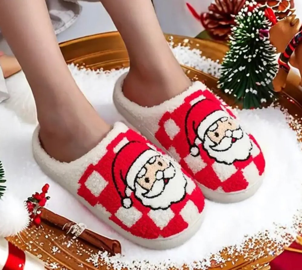 LoveLina - Wholesale Slippers - Women's - Cozy Christmas Santa Slippers (OMARIA)1