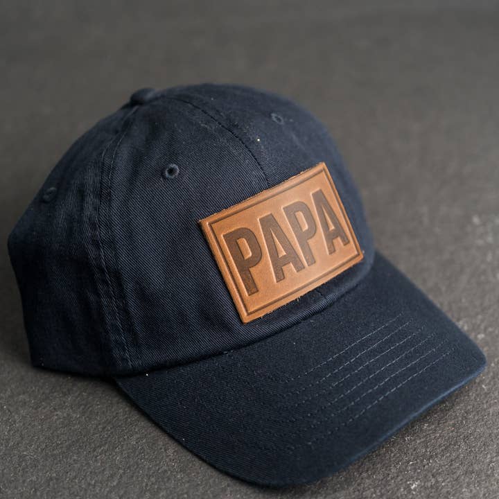 Gorra de Estilo No Estructurado con Parche de Cuero - Sello Papa para venta al por mayor de Ox & Pine