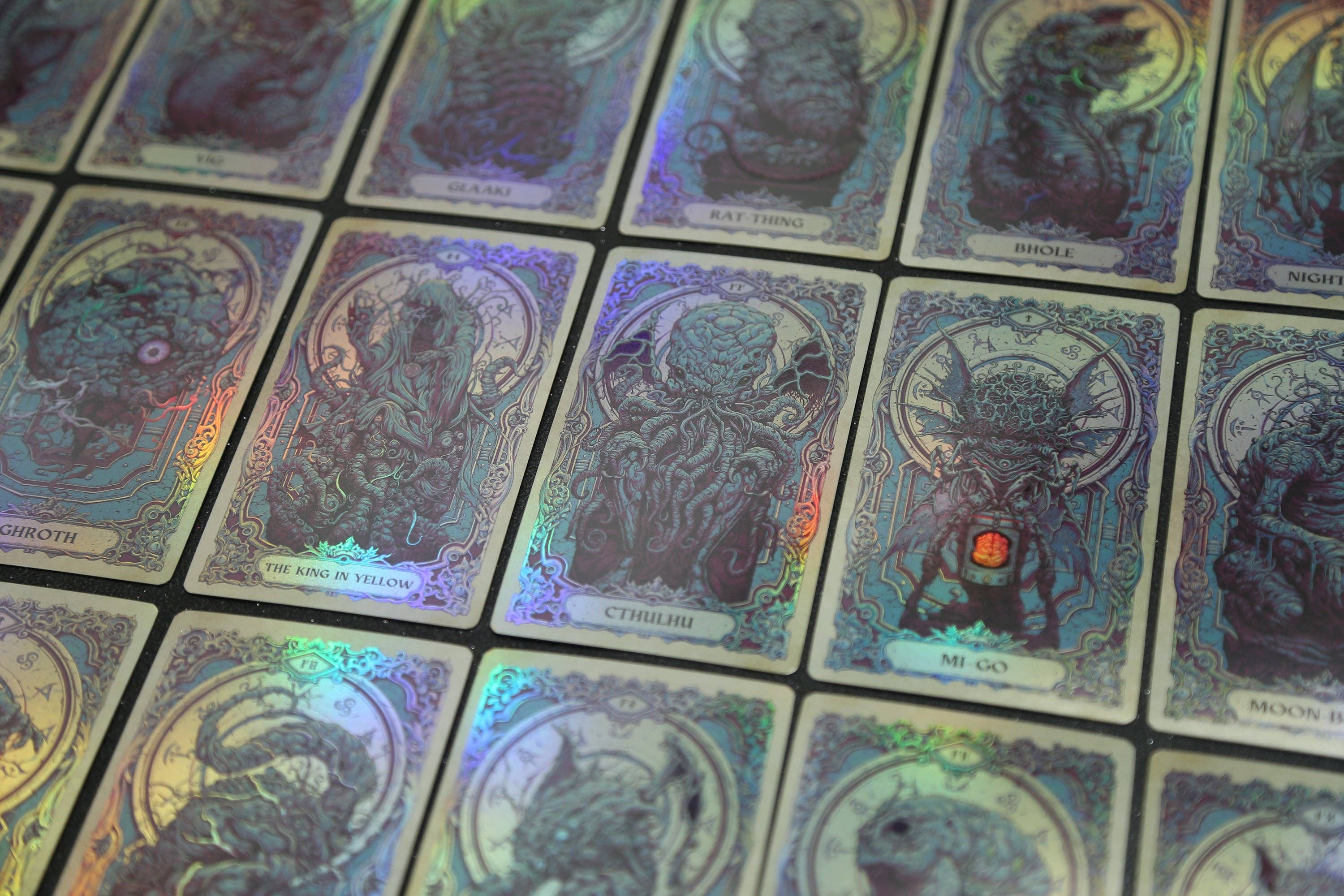 Vermilion Collection - Wholesale Tarot Cards - Reflections on the Wall Cthulhu Mythos Oracle10