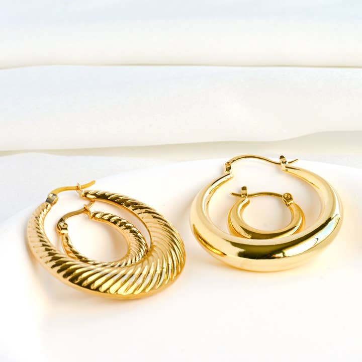 Blueyejewelry - Wholesale Hoop earrings - 18k Gold Crescent Hoops - Lightweight Large Hoop Earrings5