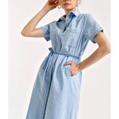 Abito in denim con cintura in vita - Sky Blue e ulteriori Risultati per detergenti online all'ingrosso. Resi gratuiti e termini di pagamento a 60 giorni su Faire in tendenza su Faire.