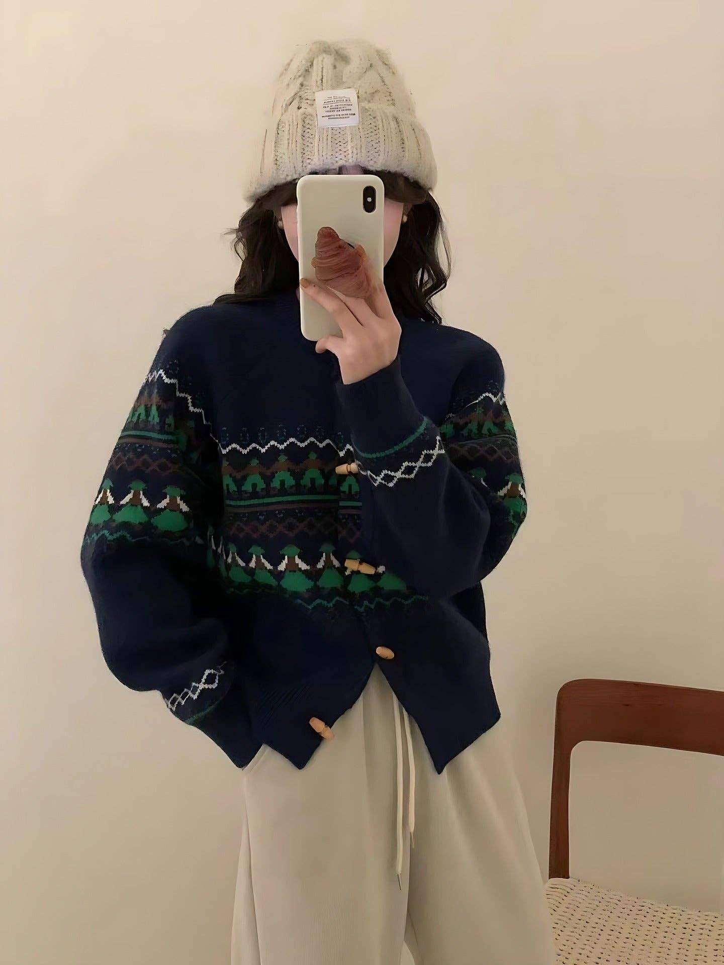 Marayn - Wholesale Cardigan - Women's - Cozy Fair Isle Horn Button Knit Cardigan Sweater1