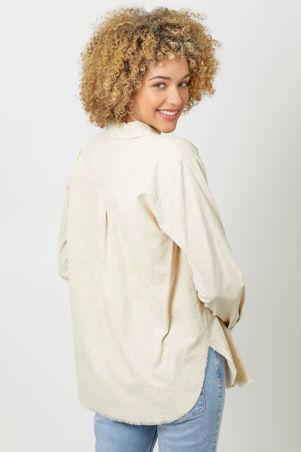 Mystree – Engroshandel Skjorte med buttondown – til kvinder – 60857 Vasket fløjlsskjorte8