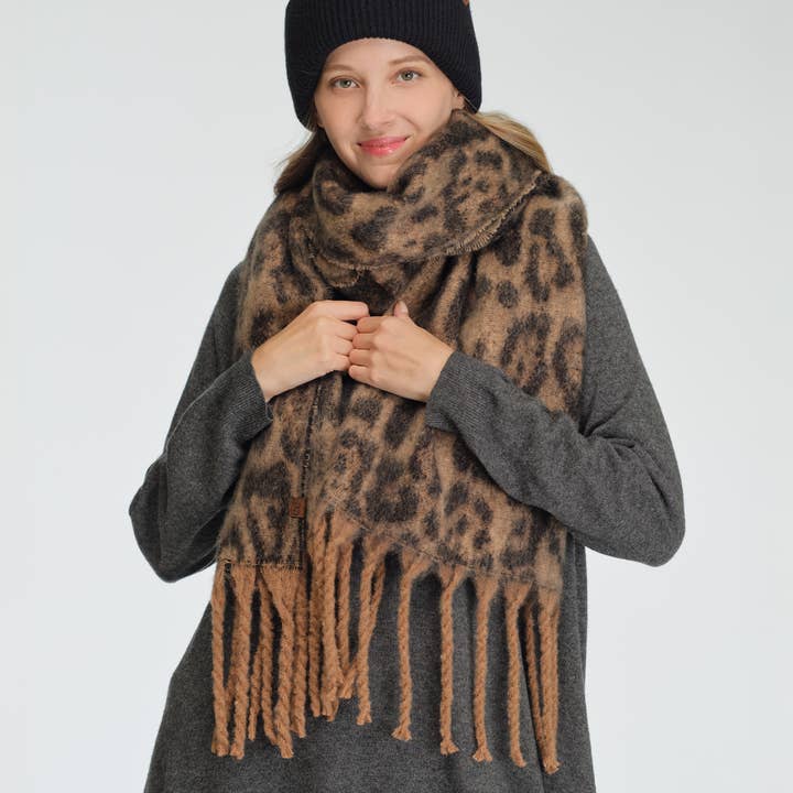 Hana - Wholesale Scarf - Women's - C.C Woven Leopard Pattern Print with Fringe Scarf3