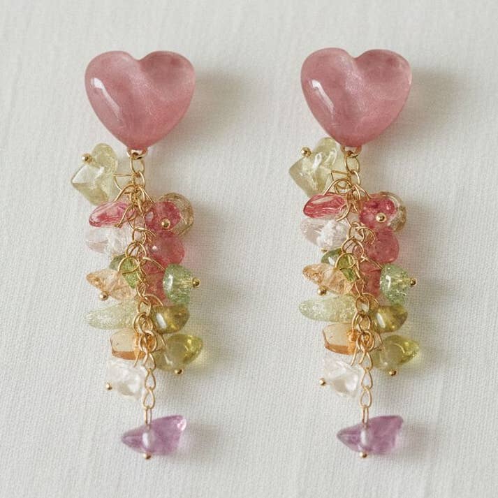 Boucles d'oreilles pendantes à pampilles en forme de cœur en cristal rose vintage pour la vente par Ellemadera