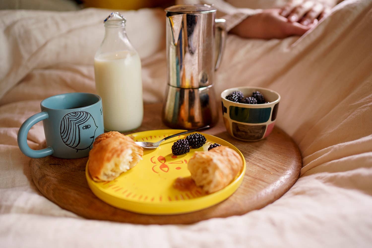 Donna Wilson - Wholesale Dinner Plate - Sunshine Plate2