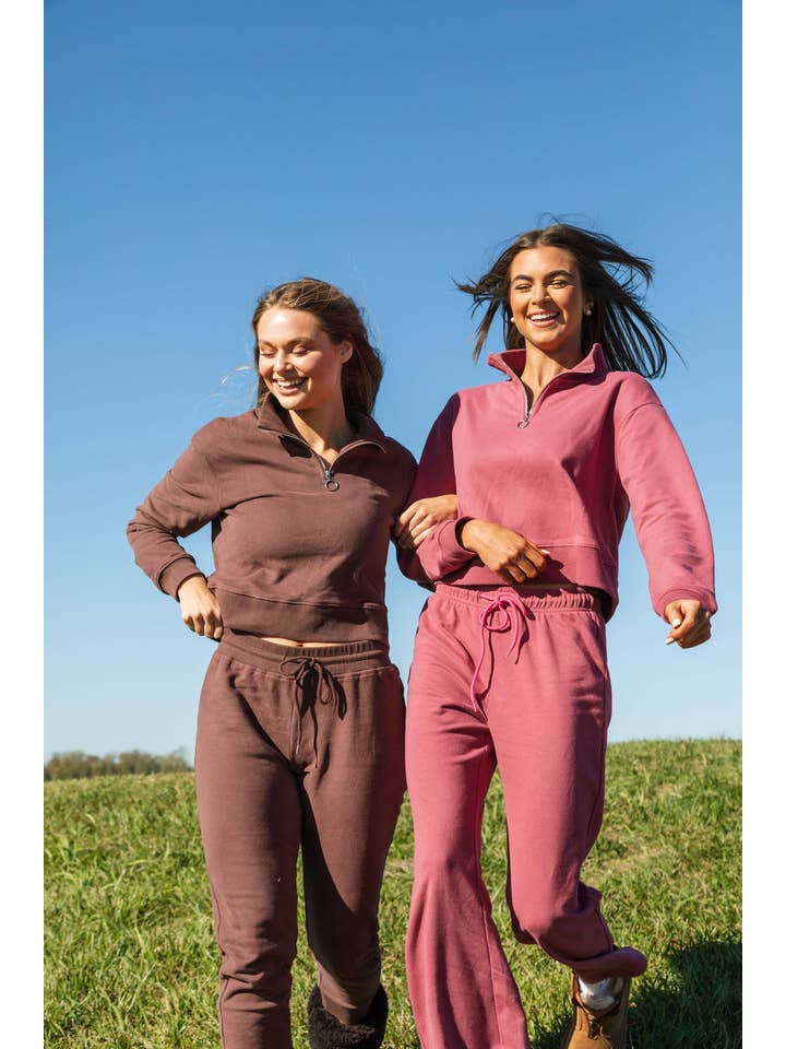 Molly Moran LLC - Wholesale Lounge Sweatpants/Joggers - Women's - Cozy Wide Leg Sweatpants Pants6